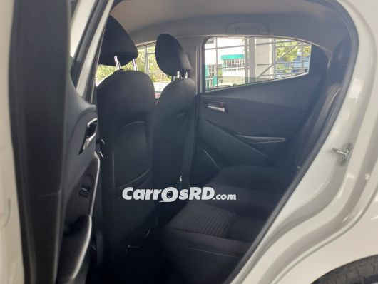 Mazda Demio Hatchback en venta