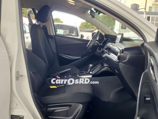 Mazda Demio Hatchback en venta