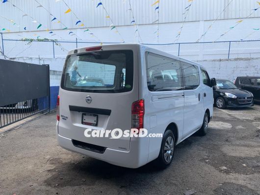 Nissan NV Autobus en venta