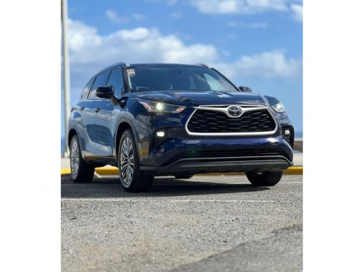 Toyota Highlander XLE en venta