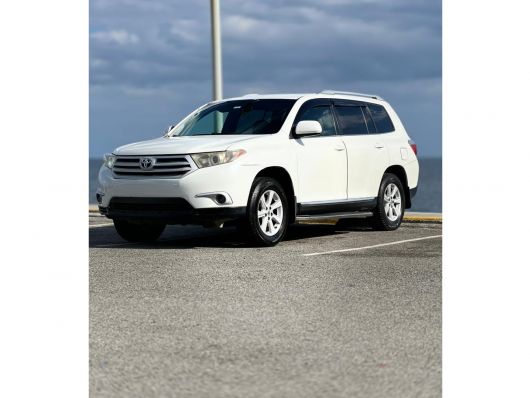 Toyota Highlander XLE en venta