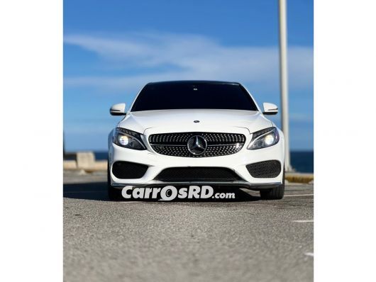 Mercedes-Benz Clase C Carros en venta