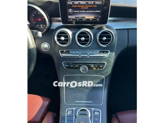 Mercedes-Benz Clase C Carros en venta