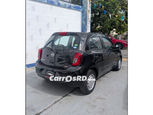 Nissan March Hatchback en venta