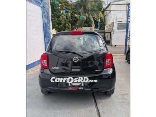 Nissan March Hatchback en venta