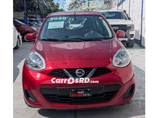 Nissan March Hatchback en venta