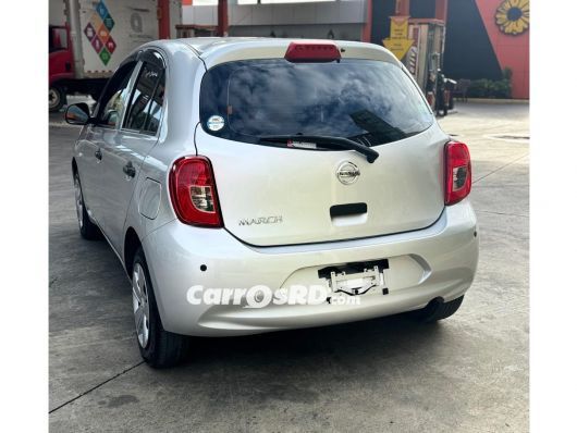 Nissan March Hatchback en venta