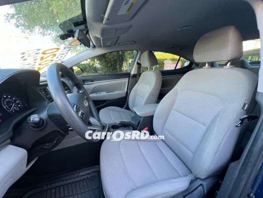 Hyundai Elantra Carros en venta