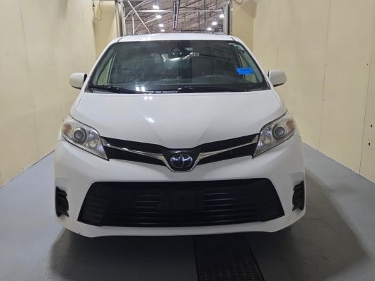 Toyota Sienna LE en venta