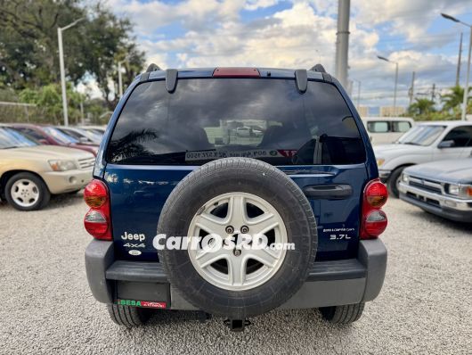 Jeep Liberty Jeepeta en venta