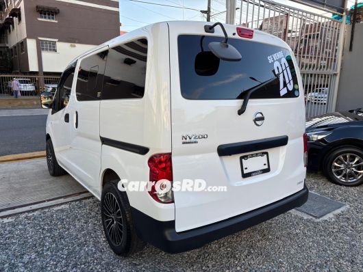 Nissan NV Minivan en venta