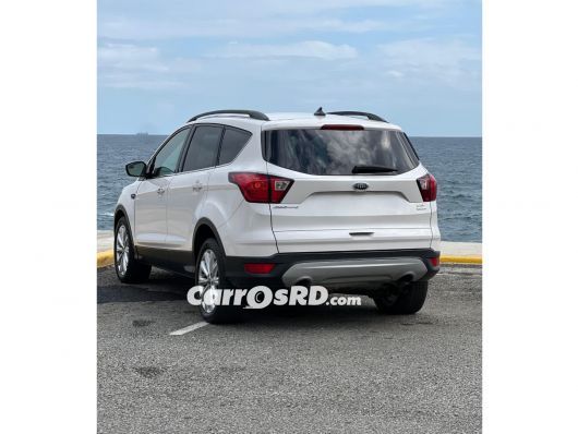 Ford Escape Jeepeta en venta
