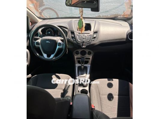 Ford Fiesta Carros en venta
