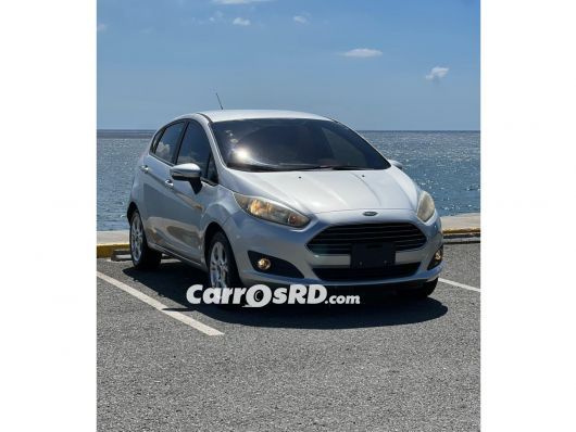 Ford Fiesta Carros en venta