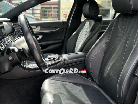 Mercedes-Benz Clase E Carros en venta