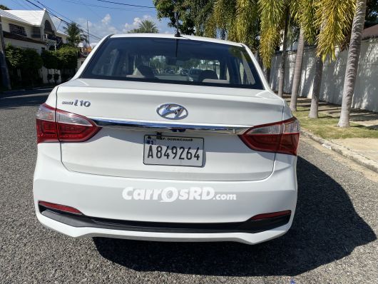 Hyundai Grand i10 Carros en venta