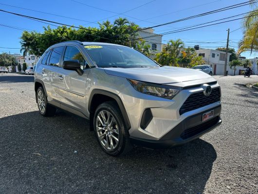 Toyota RAV4 LE en venta