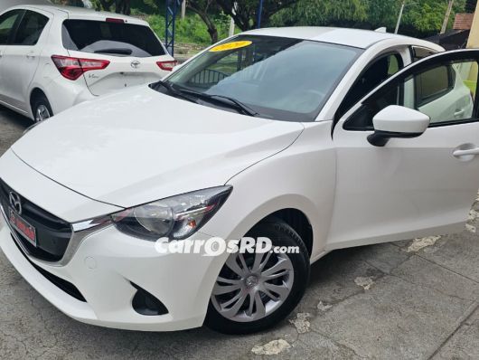 Mazda Demio Hatchback en venta