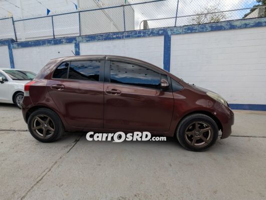 Toyota Vitz Hatchback en venta