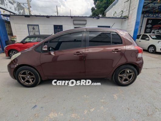 Toyota Vitz Hatchback en venta