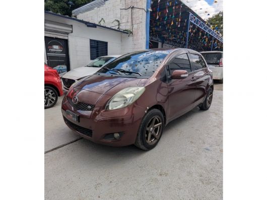 Toyota Vitz Básico en venta