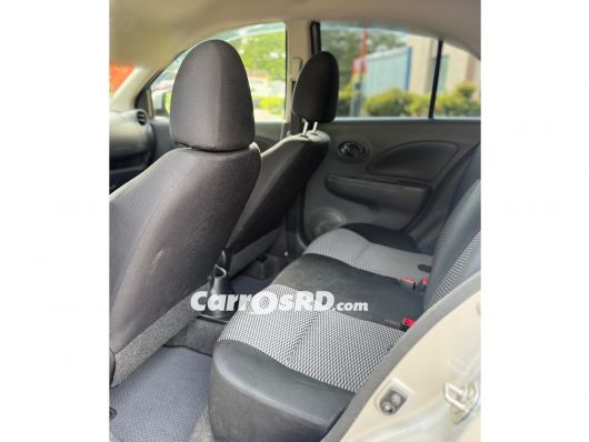 Nissan March Hatchback en venta