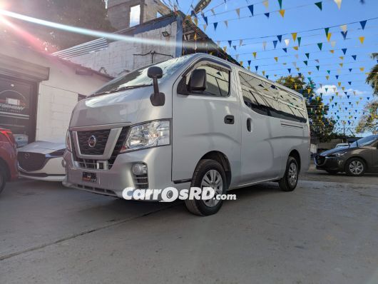 Nissan NV Minivan en venta