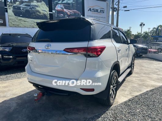 Toyota Fortuner Jeepeta en venta