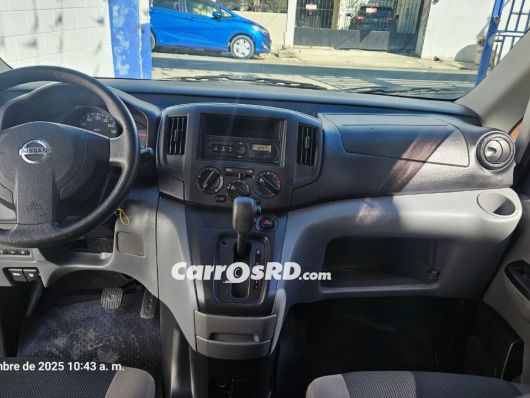 Nissan NV Minivan en venta