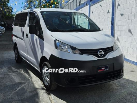 Nissan NV Minivan en venta