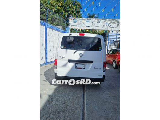 Nissan NV Minivan en venta