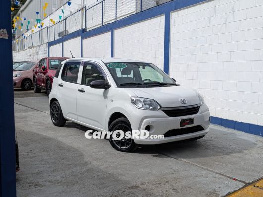 Toyota Passo Carros en venta