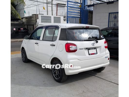 Toyota Passo Carros en venta