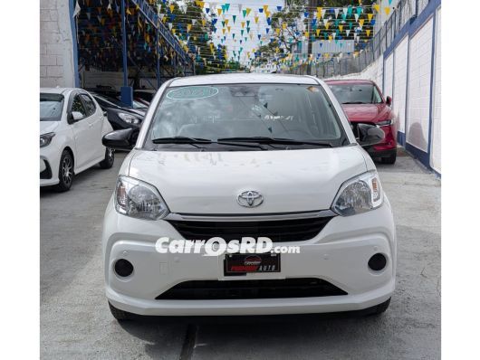 Toyota Passo Carros en venta