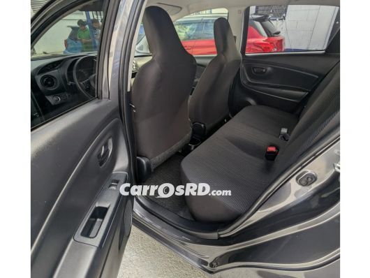 Toyota Vitz Hatchback en venta