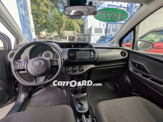 Toyota Vitz Hatchback en venta
