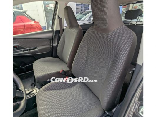 Toyota Vitz Hatchback en venta