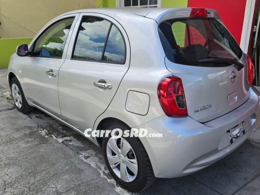 Nissan March Hatchback en venta
