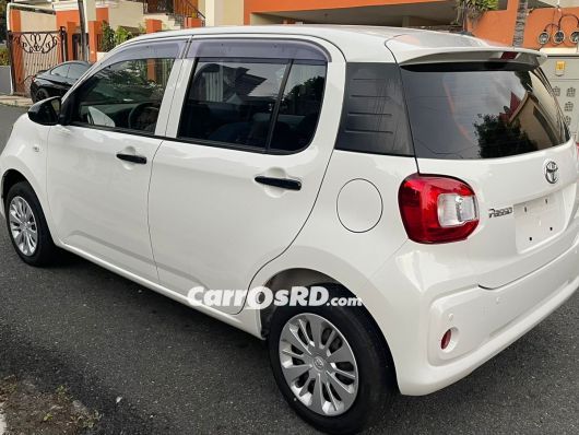 Toyota Passo Hatchback en venta