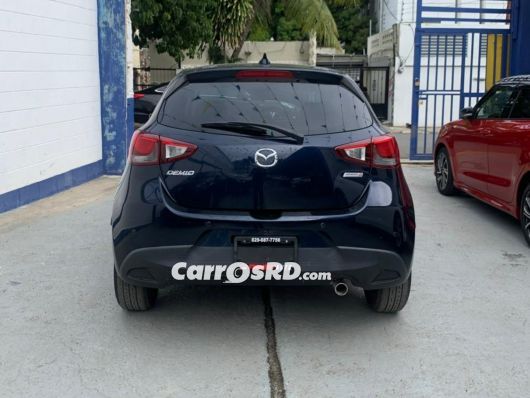Mazda Demio Hatchback en venta
