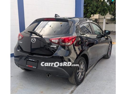 Mazda Demio Hatchback en venta
