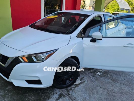 Nissan Versa Carros en venta