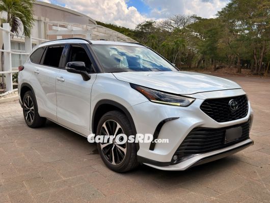 Toyota Highlander Jeepeta en venta