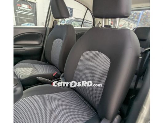 Nissan March Hatchback en venta