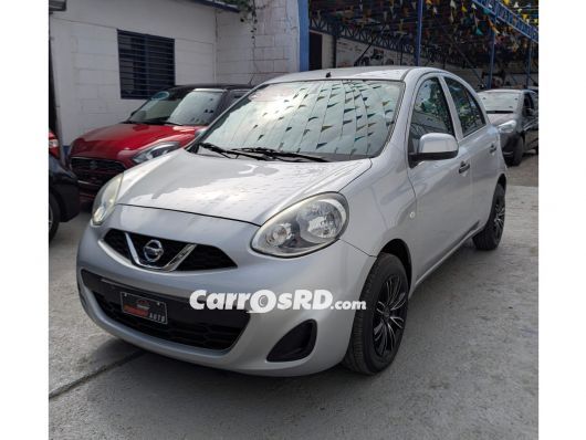 Nissan March Hatchback en venta