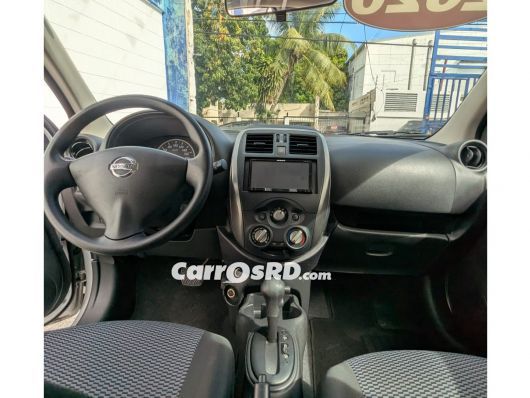Nissan March Hatchback en venta