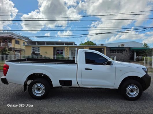 Nissan Frontier NP300