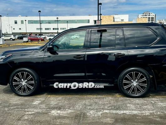 Lexus LX Jeepeta en venta