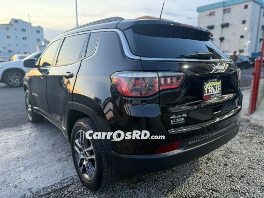 Jeep Compass Jeepeta en venta