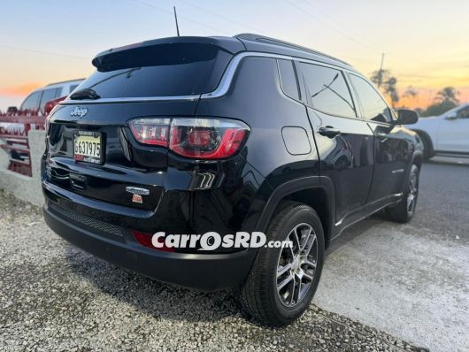 Jeep Compass Jeepeta en venta